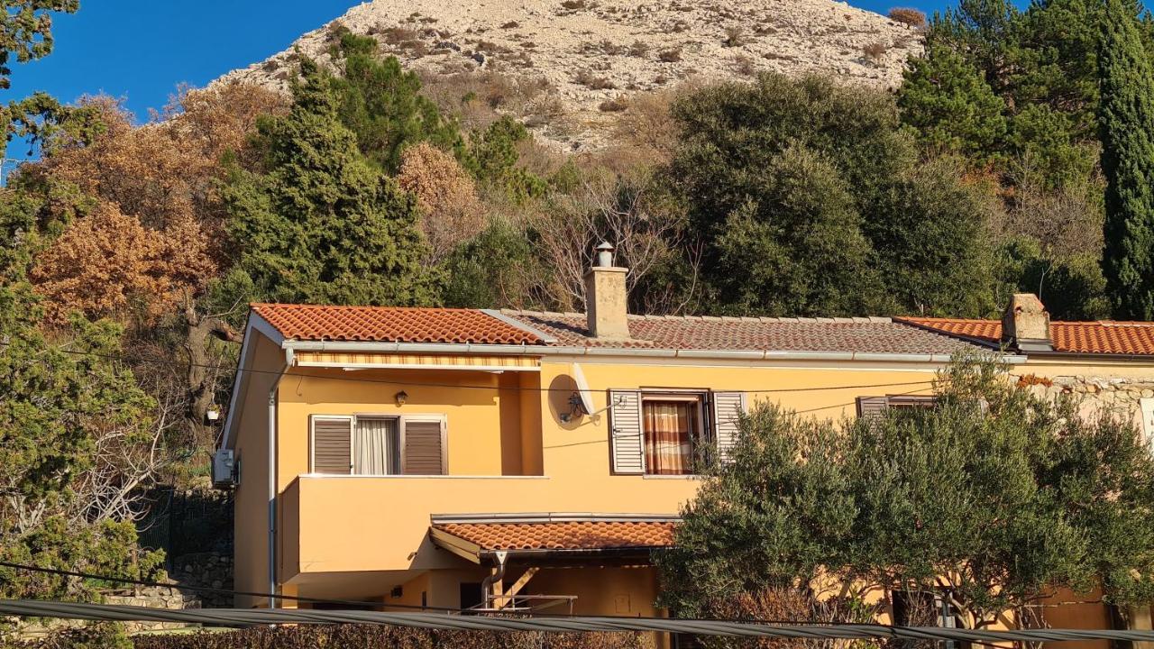 Studio Apartman Stara Baška Εξωτερικό φωτογραφία