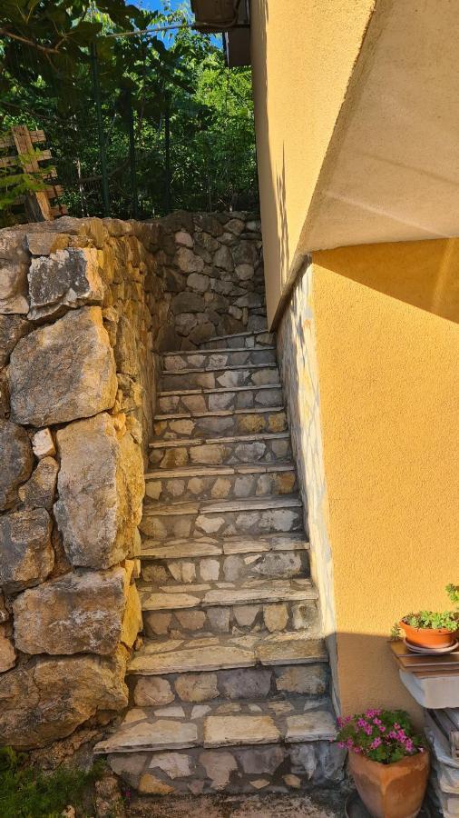 Studio Apartman Stara Baška Εξωτερικό φωτογραφία