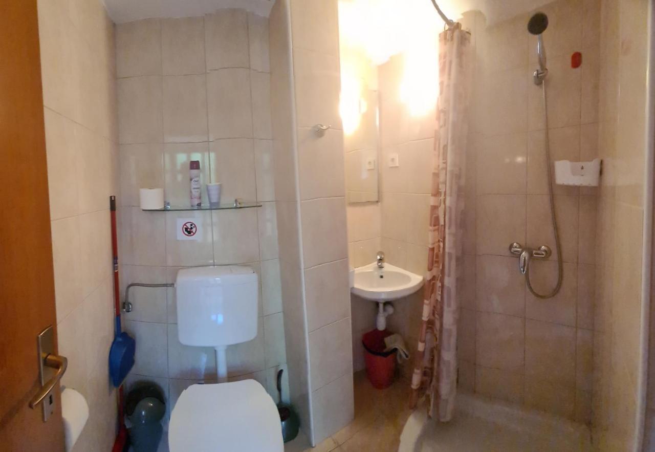 Studio Apartman Stara Baška Εξωτερικό φωτογραφία