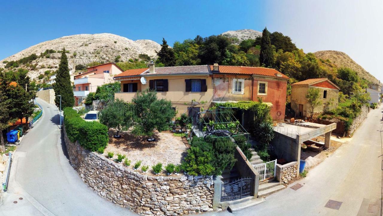Studio Apartman Stara Baška Εξωτερικό φωτογραφία
